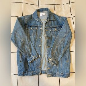 King lake TNA denim jacket. Size XXS. Barely worn - Don’t wear anymore!